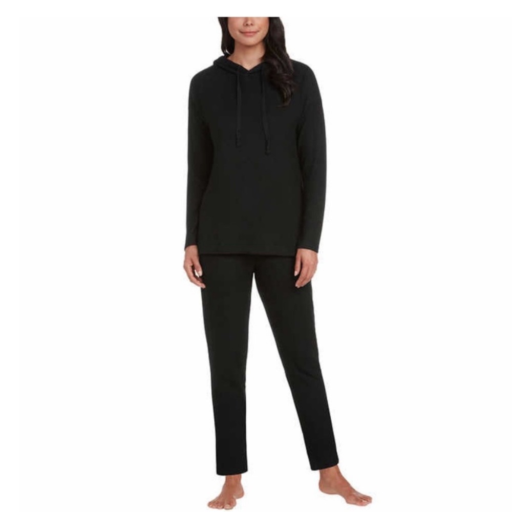 Max and Mia Ladies' Lounge Set - Black.  Worn 1 time. Super soft fabric